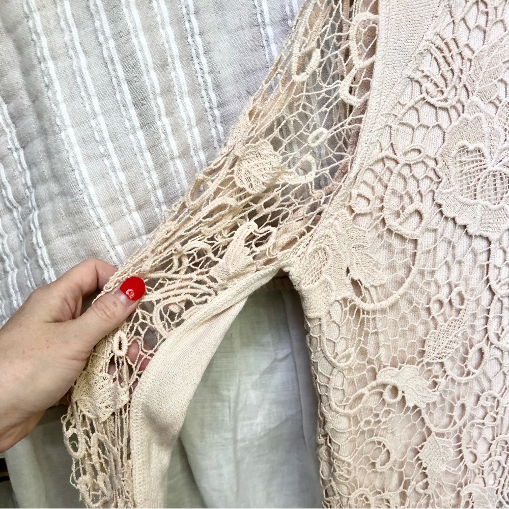 Free people crochet lace top with split back - Picture 7 of 13
